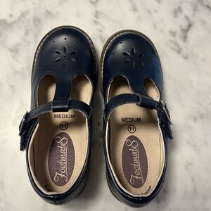 Footmates navy sherry style shoes size 11 EUC
